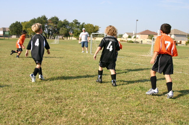 2005/10(October)/Vale-Soccer/640x480_2005-10-16-Vale-Soccer-145.JPG