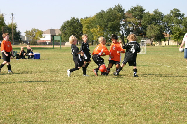 2005/10(October)/Vale-Soccer/640x480_2005-10-16-Vale-Soccer-146.JPG