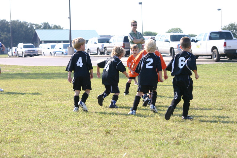 2005/10(October)/Vale-Soccer/800x600_2005-10-16-Vale-Soccer-009.JPG