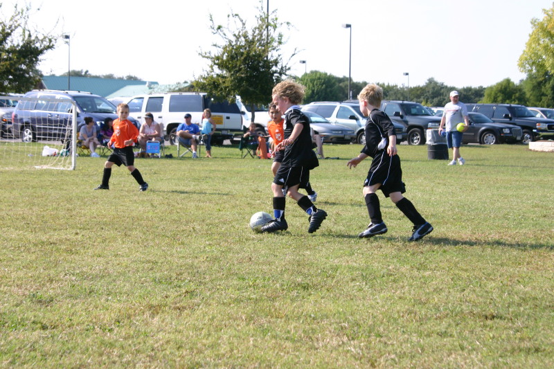 2005/10(October)/Vale-Soccer/800x600_2005-10-16-Vale-Soccer-060.JPG