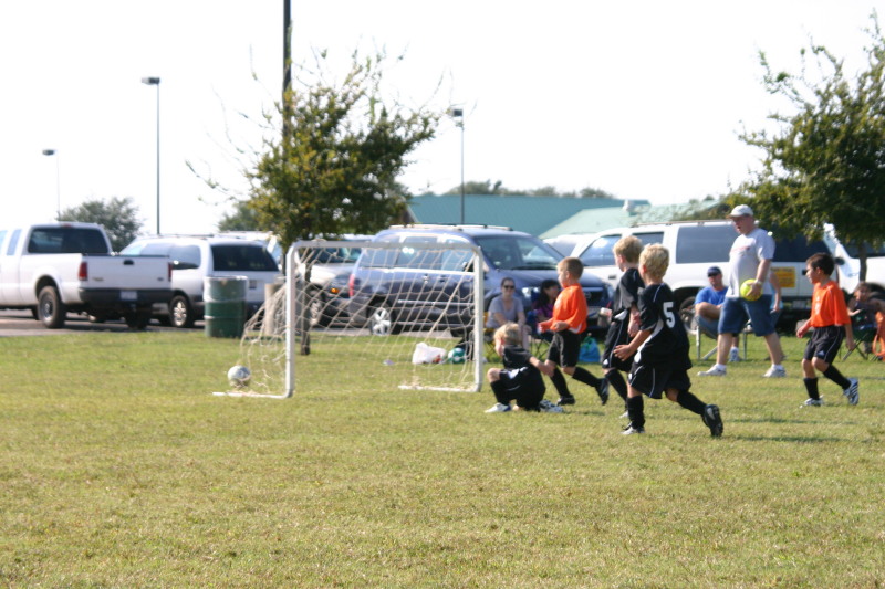 2005/10(October)/Vale-Soccer/800x600_2005-10-16-Vale-Soccer-074.JPG