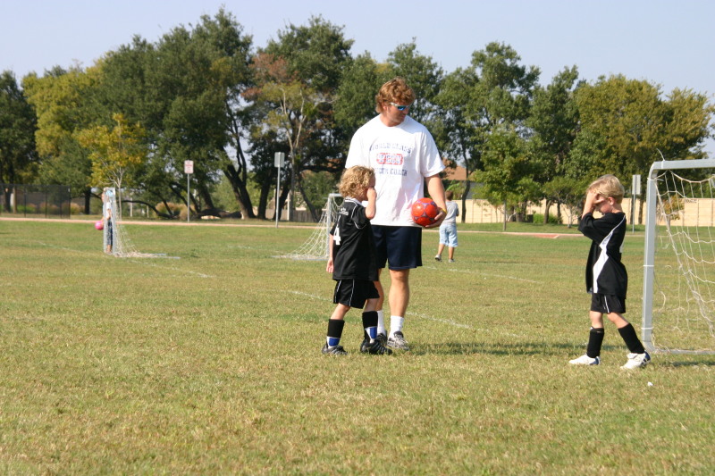 2005/10(October)/Vale-Soccer/800x600_2005-10-16-Vale-Soccer-075.JPG