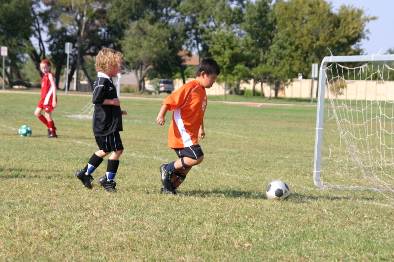 2005/10(October)/Vale-Soccer/800x600_2005-10-16-Vale-Soccer-126.JPG