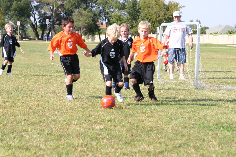 2005/10(October)/Vale-Soccer/800x600_2005-10-16-Vale-Soccer-154.JPG