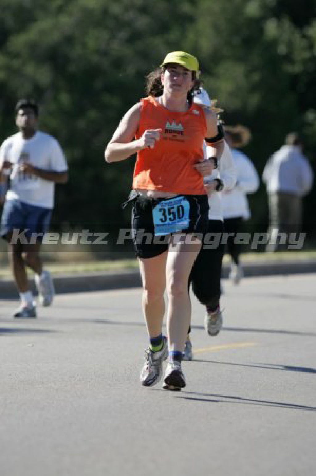 2005/11(November)/Bison-Stampede-half-Marathon/1024x768_2005-11-20-Suzi-Bison-Stampede-half-marathon-2.jpg