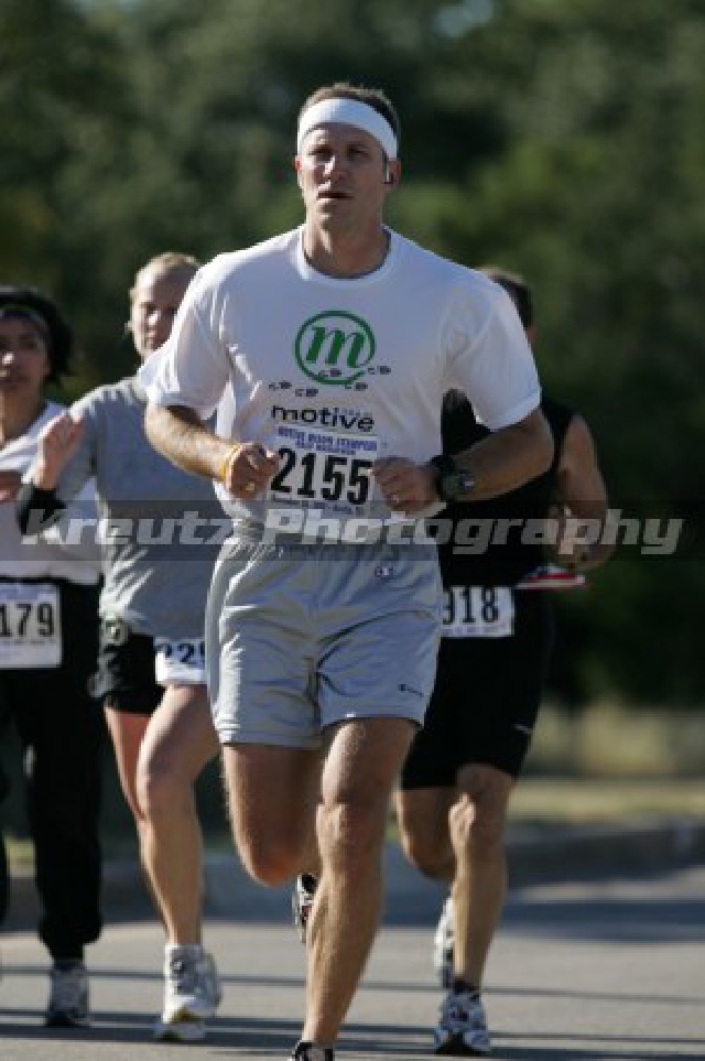 2005/11(November)/Bison-Stampede-half-Marathon/640x480_2005-11-20-Travis-Bison-Stampede-half-marathon-1.jpg