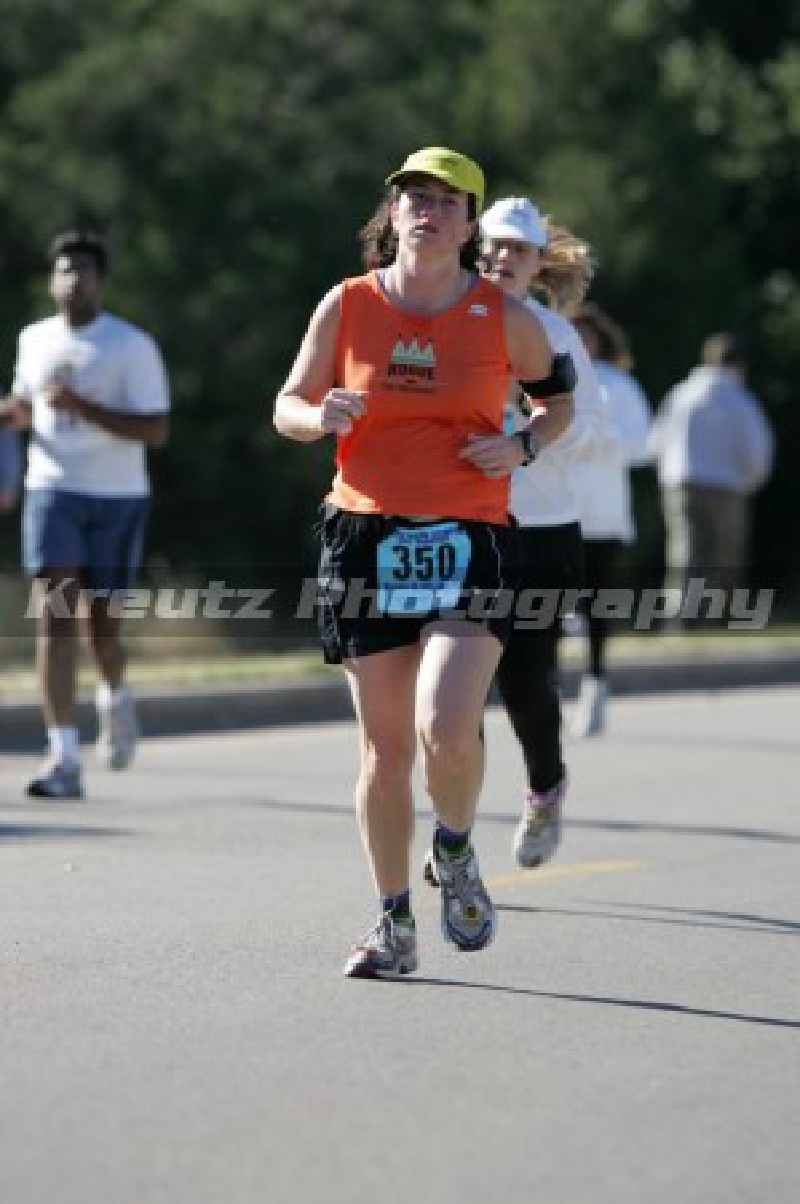 2005/11(November)/Bison-Stampede-half-Marathon/800x600_2005-11-20-Suzi-Bison-Stampede-half-marathon-1.jpg