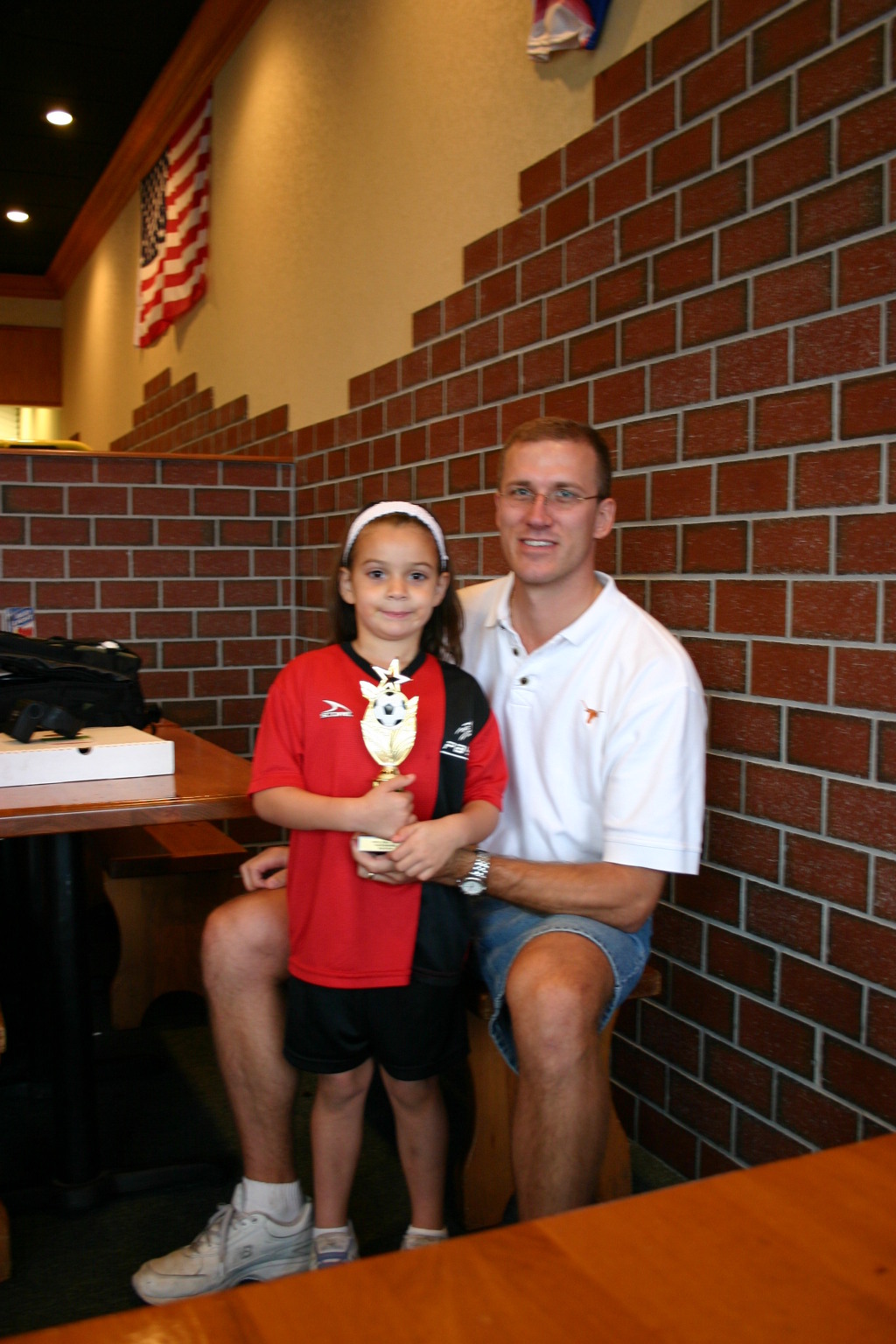 2005-11-13-TigerShark-soccer-party-05-Travis-Brooke.JPG