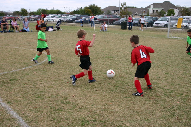 2005/11(November)/Chance-Soccer/640x480_2005-11-12-Soccer-08-Chance.JPG