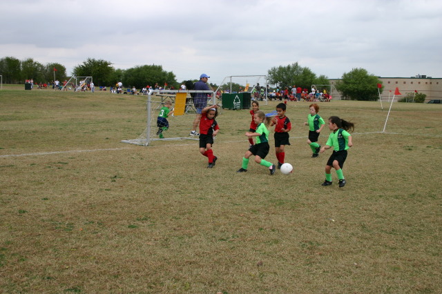 2005/11(November)/Chance-Soccer/640x480_2005-11-12-Soccer-13-Chance.JPG