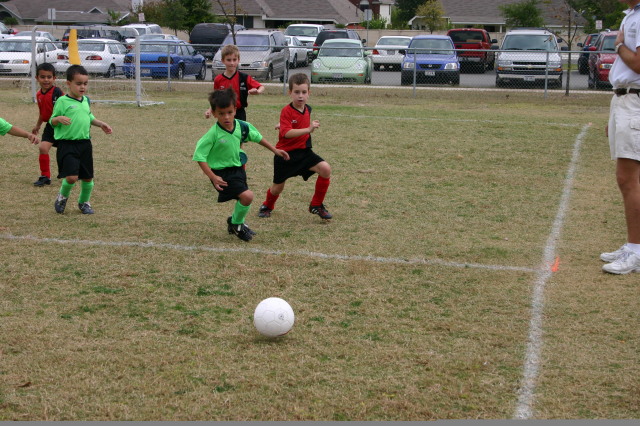 2005/11(November)/Chance-Soccer/640x480_2005-11-12-Soccer-50-Chance.JPG