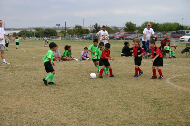 2005/11(November)/Chance-Soccer/640x480_2005-11-12-Soccer-52-Chance.JPG
