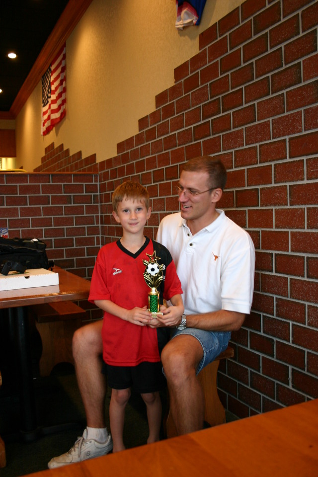 2005-11-13-TigerShark-soccer-party-09-Travis-Chance.JPG