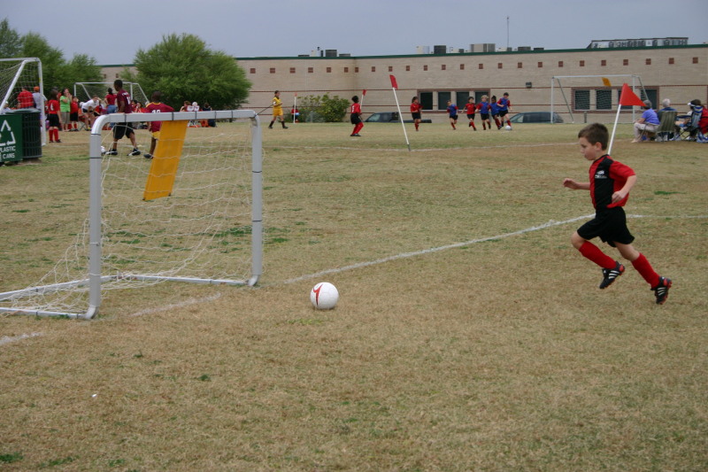 2005/11(November)/Chance-Soccer/800x600_2005-11-12-Soccer-59-Matthew.JPG