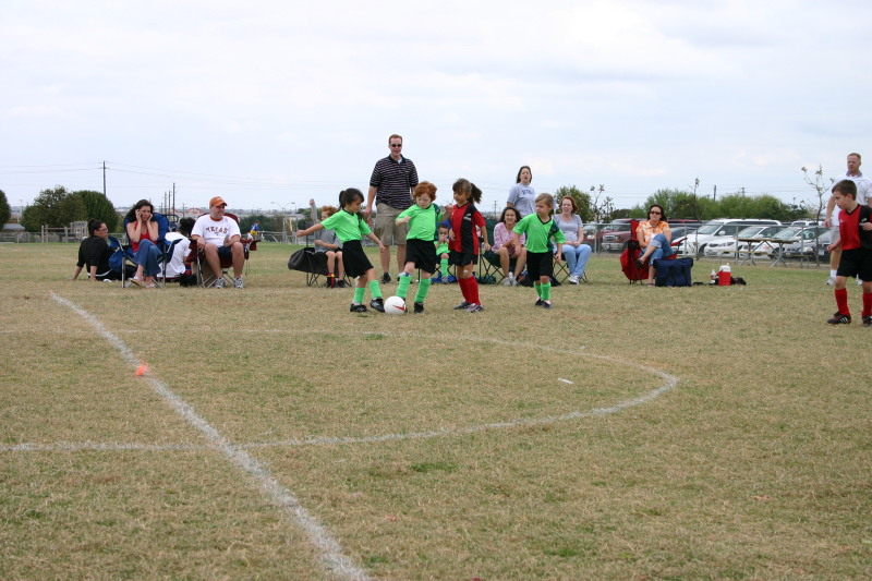 2005/11(November)/Chance-Soccer/800x600_2005-11-12-Soccer-61-Alex.JPG