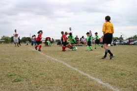 2005-11-12-Soccer-02-Chance.JPG