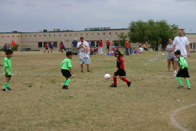 2005-11-12-Soccer-71-Chance.JPG