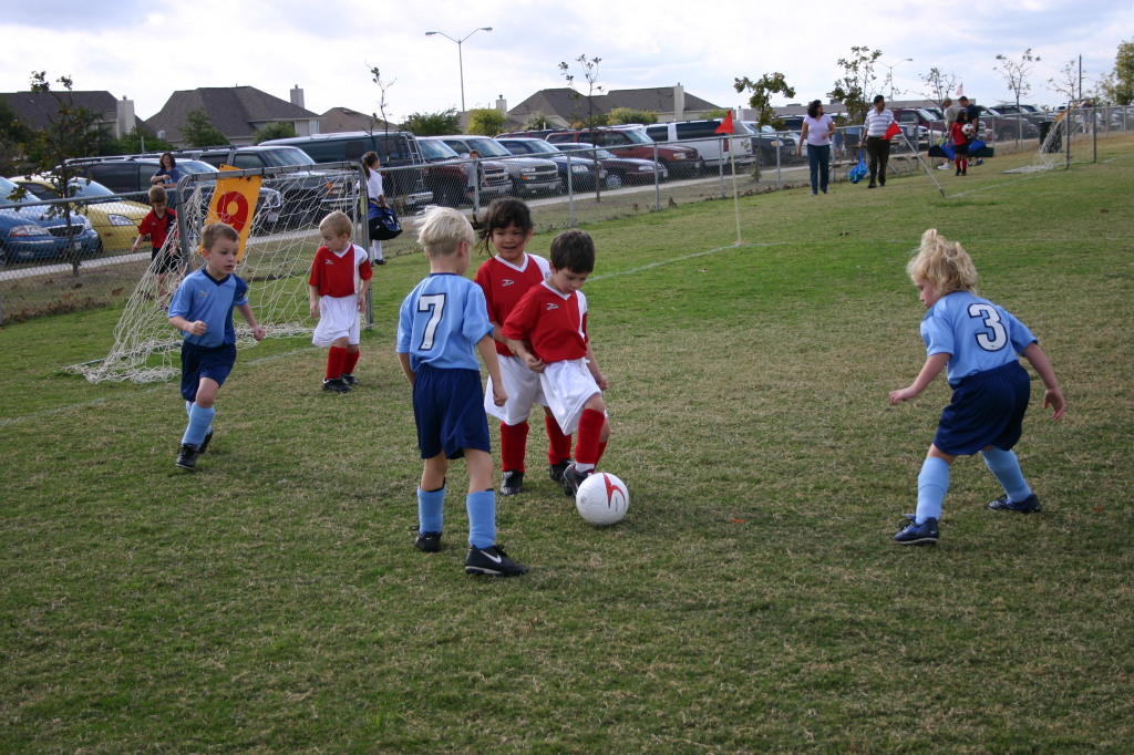 2005/11(November)/Dax-Soccer/1024x768_2005-11-12-Soccer-18-Dax.JPG