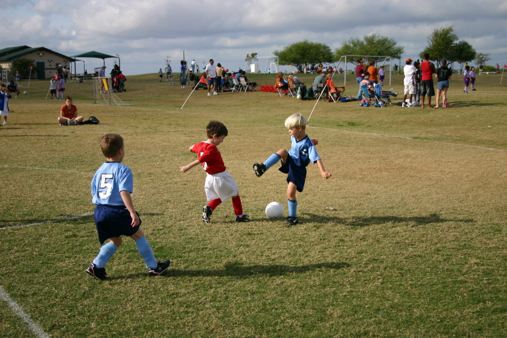 2005/11(November)/Dax-Soccer/1024x768_2005-11-12-Soccer-19-Dax.JPG