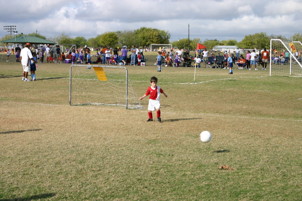 2005/11(November)/Dax-Soccer/1024x768_2005-11-12-Soccer-32-Dax.JPG