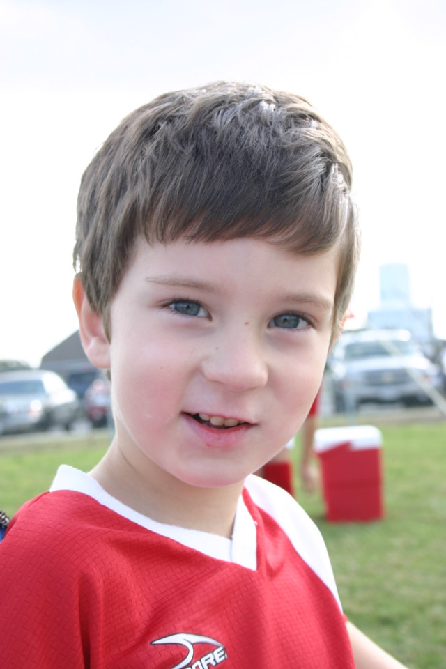 2005-11-12-Soccer-05-Dax.JPG