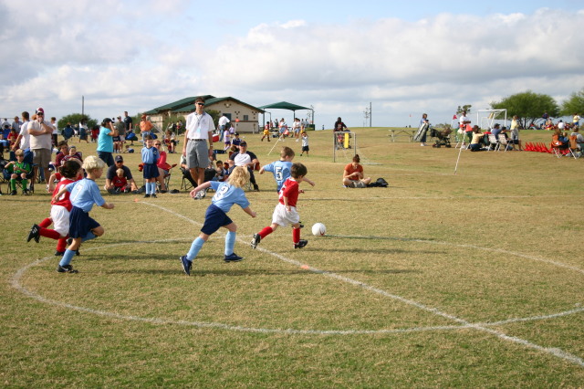 2005/11(November)/Dax-Soccer/640x480_2005-11-12-Soccer-16-Dax.JPG