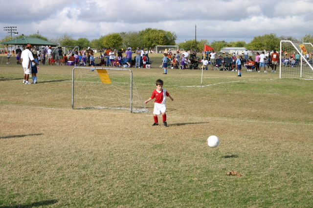 2005-11-12-Soccer-32-Dax.JPG
