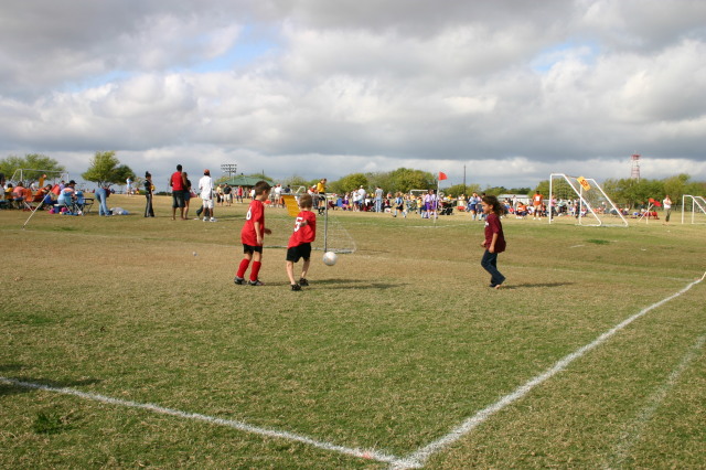 2005/11(November)/Dax-Soccer/640x480_2005-11-12-Soccer-41-Dax.JPG