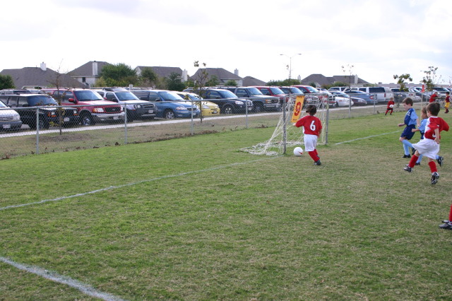 2005/11(November)/Dax-Soccer/640x480_2005-11-12-Soccer-51-Dax.JPG
