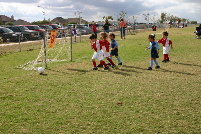 2005-11-12-Soccer-64-Dax.JPG
