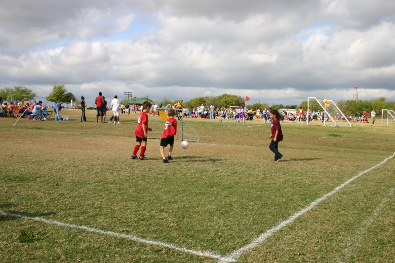 2005/11(November)/Dax-Soccer/800x600_2005-11-12-Soccer-41-Dax.JPG