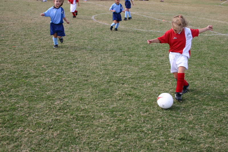 2005/11(November)/Dax-Soccer/800x600_2005-11-12-Soccer-52-Lindsey.JPG