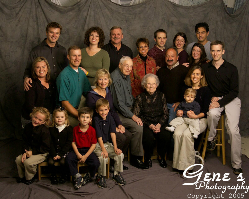 2005/11(November)/Family-Photos/1024x768_videoproofs-10.jpg