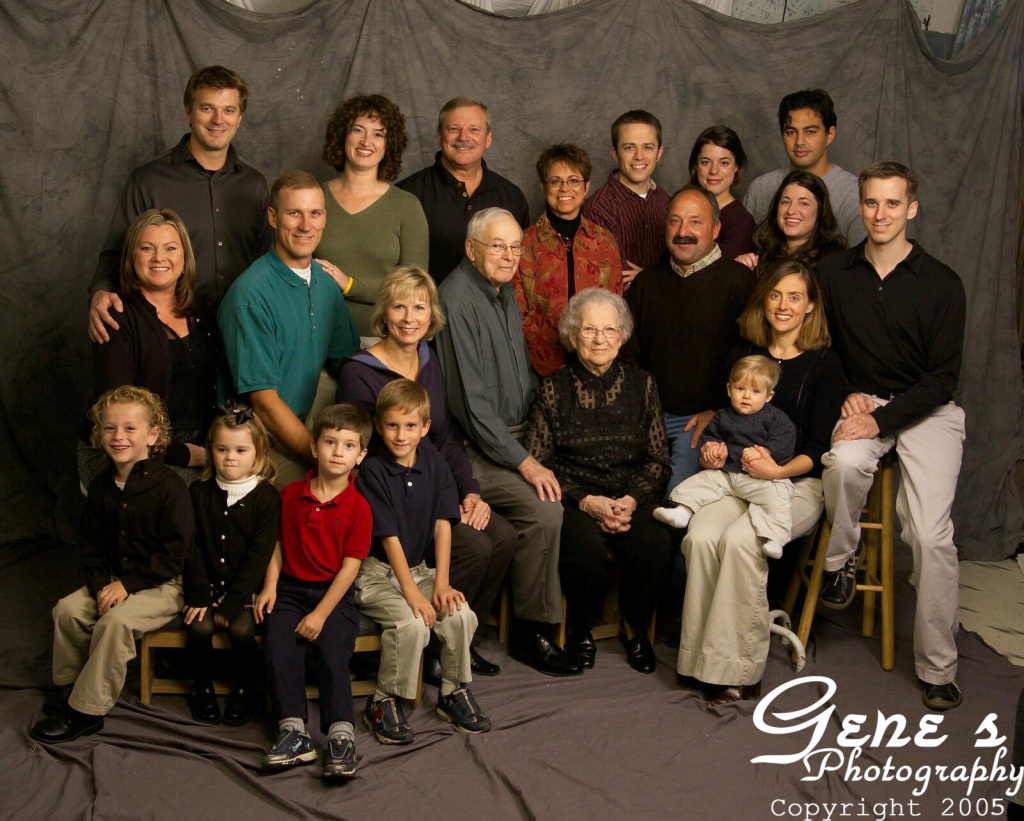 2005/11(November)/Family-Photos/1024x768_videoproofs-12.jpg