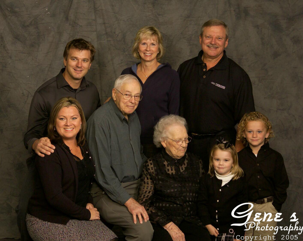 2005/11(November)/Family-Photos/1024x768_videoproofs-44.jpg