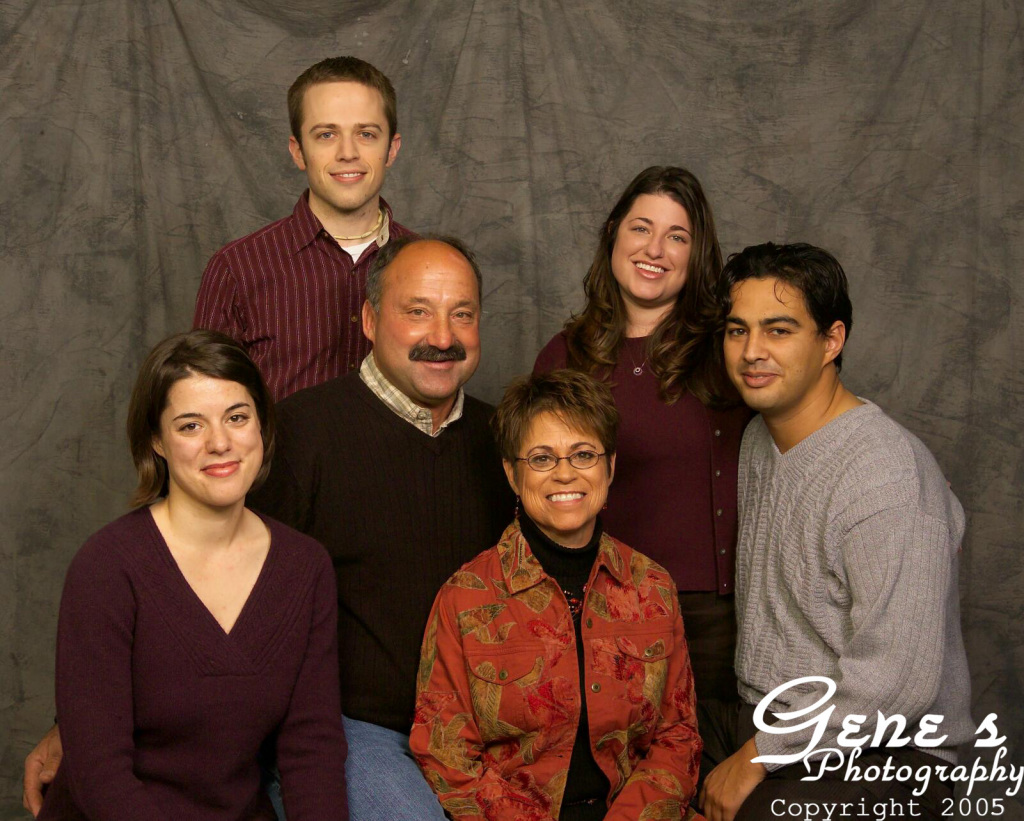2005/11(November)/Family-Photos/1024x768_videoproofs-87.jpg