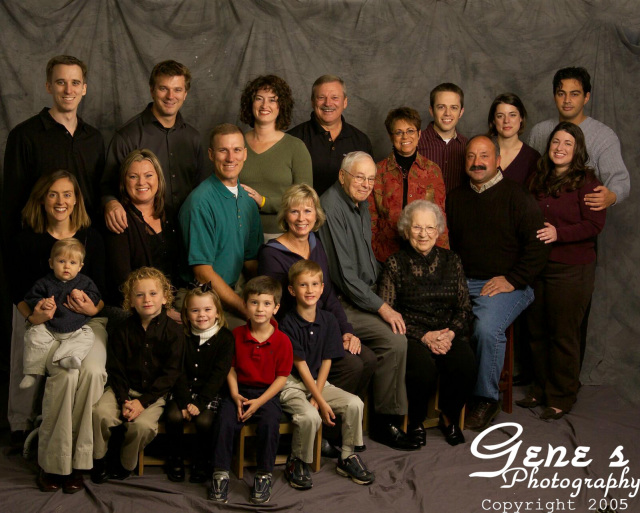 2005/11(November)/Family-Photos/640x480_videoproofs-5.jpg