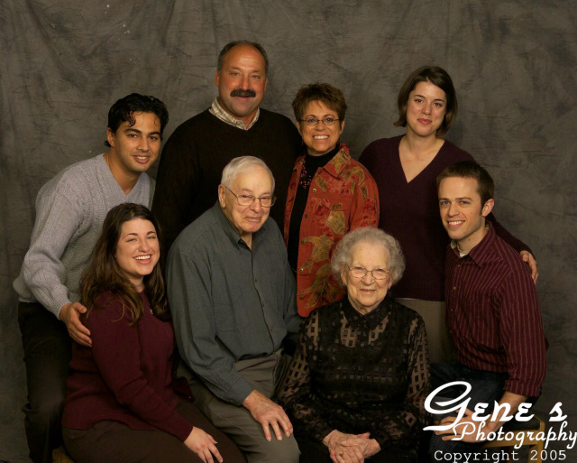 2005/11(November)/Family-Photos/640x480_videoproofs-55.jpg