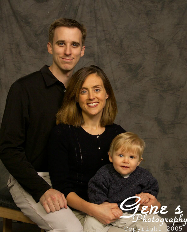 2005/11(November)/Family-Photos/640x480_videoproofs-75.jpg