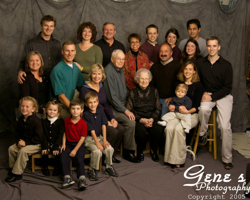 2005/11(November)/Family-Photos/800x600_videoproofs-14.jpg