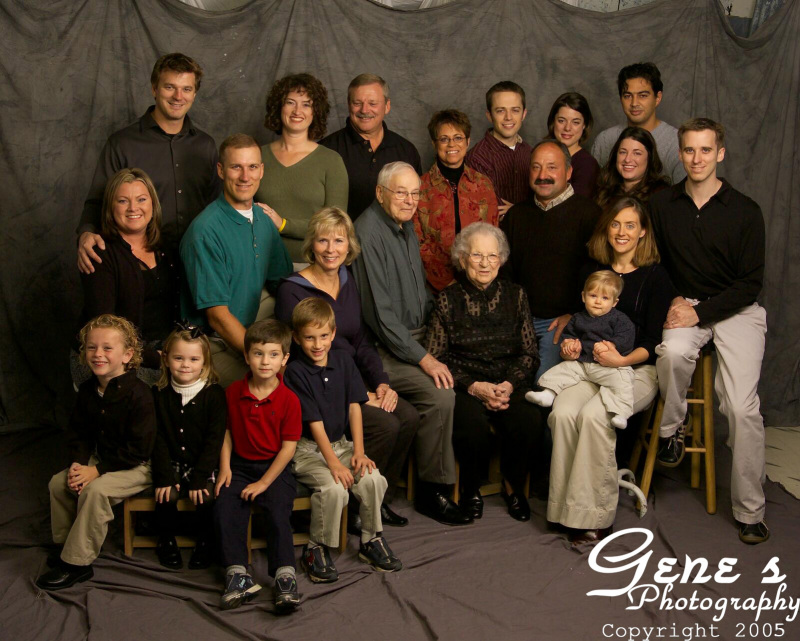 2005/11(November)/Family-Photos/800x600_videoproofs-15.jpg