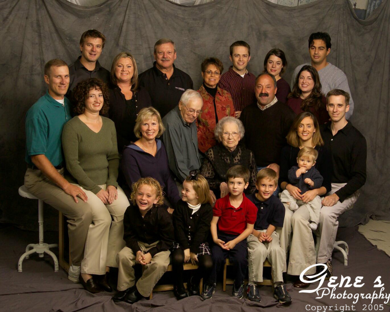 2005/11(November)/Family-Photos/800x600_videoproofs-16.jpg