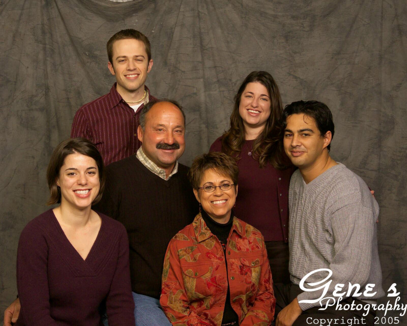 2005/11(November)/Family-Photos/800x600_videoproofs-86.jpg