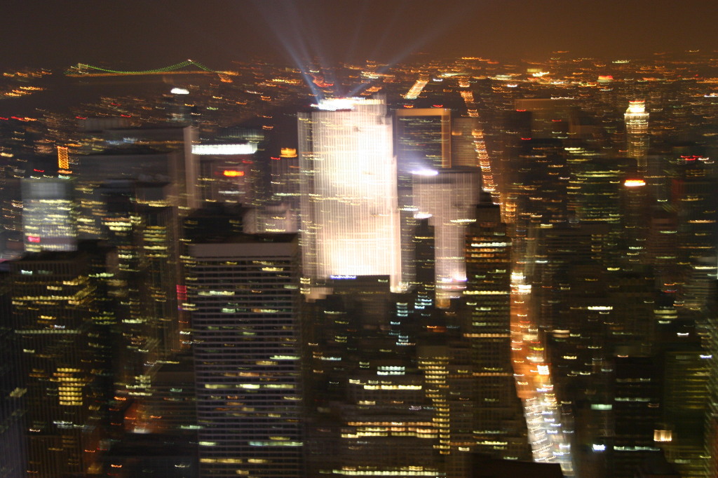 2005/11(November)/NewYorkCity/1024x768_2005-11-06-New-York-16-Empire-State-Building.JPG