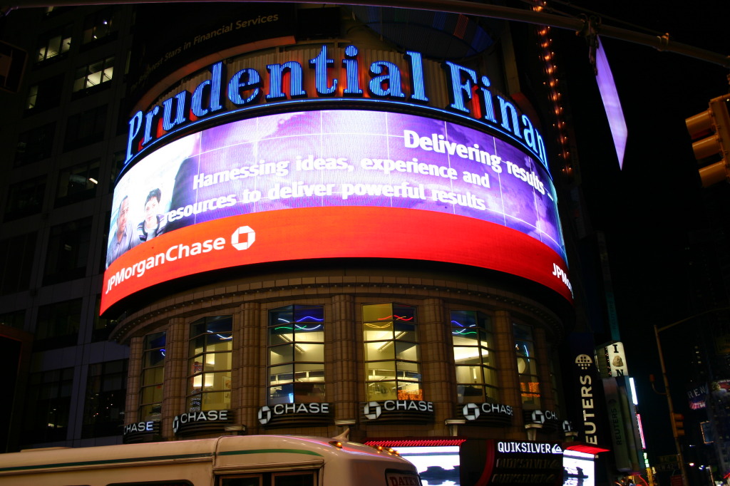 2005/11(November)/NewYorkCity/1024x768_2005-11-08-New-York-02-Times-Square.JPG