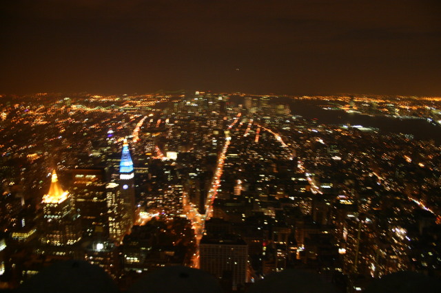 2005/11(November)/NewYorkCity/640x480_2005-11-06-New-York-11-Empire-State-Building.JPG