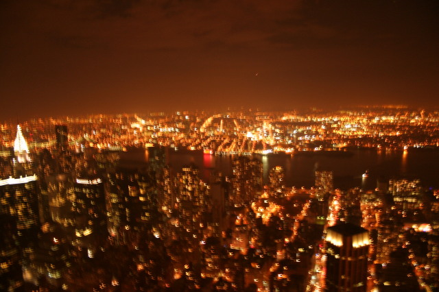 2005/11(November)/NewYorkCity/640x480_2005-11-06-New-York-12-Empire-State-Building.JPG