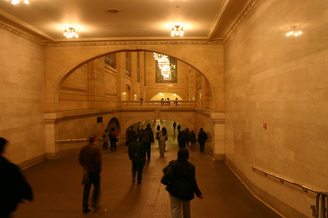 2005/11(November)/NewYorkCity/640x480_2005-11-07-New-York-33-Grand-Central-Station.JPG