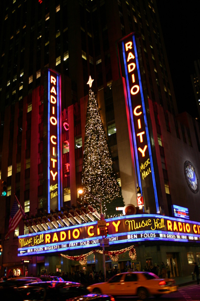 2005-11-07-New-York-46-Radio-City-Music-Hall.JPG