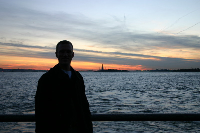 2005-11-07-New-York-23-Battery-Park-Statue-of-Liberty-Travis.JPG